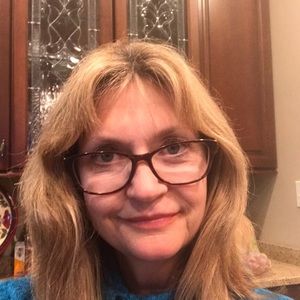 Meet your Posher, Carol